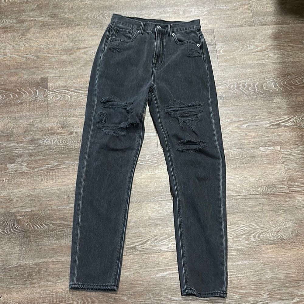 American Eagle distressed black washed mom jeans 0